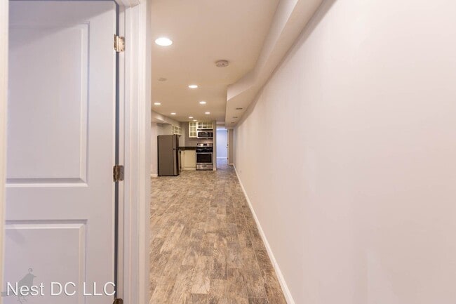 Building Photo - 2 br, 1 bath House - 78 R St NW Unit B
