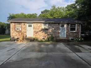Building Photo - 419 Kinsey Blvd