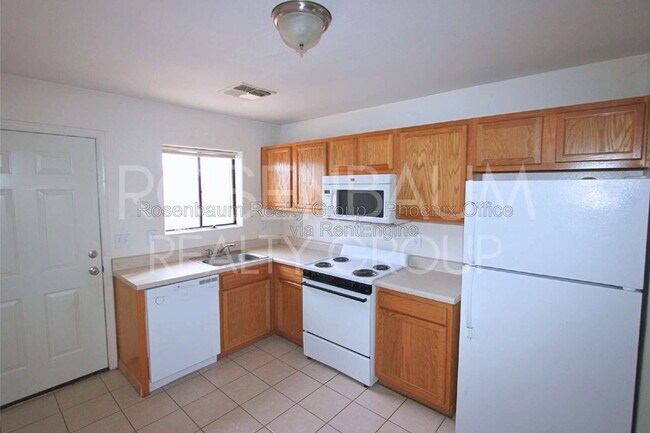 Foto del edificio - 15588 S Yava Rd