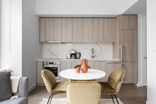 Foto del edificio - 200 E 23rd St