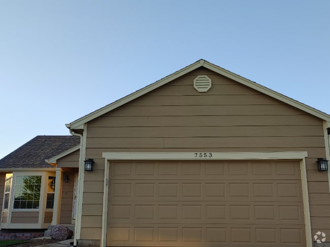 Building Photo - 7553 Barn Owl Dr