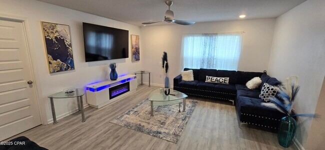 Foto del edificio - 6472 Slabinski Ln