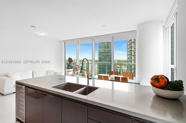 Foto del edificio - 1080 Brickell Ave