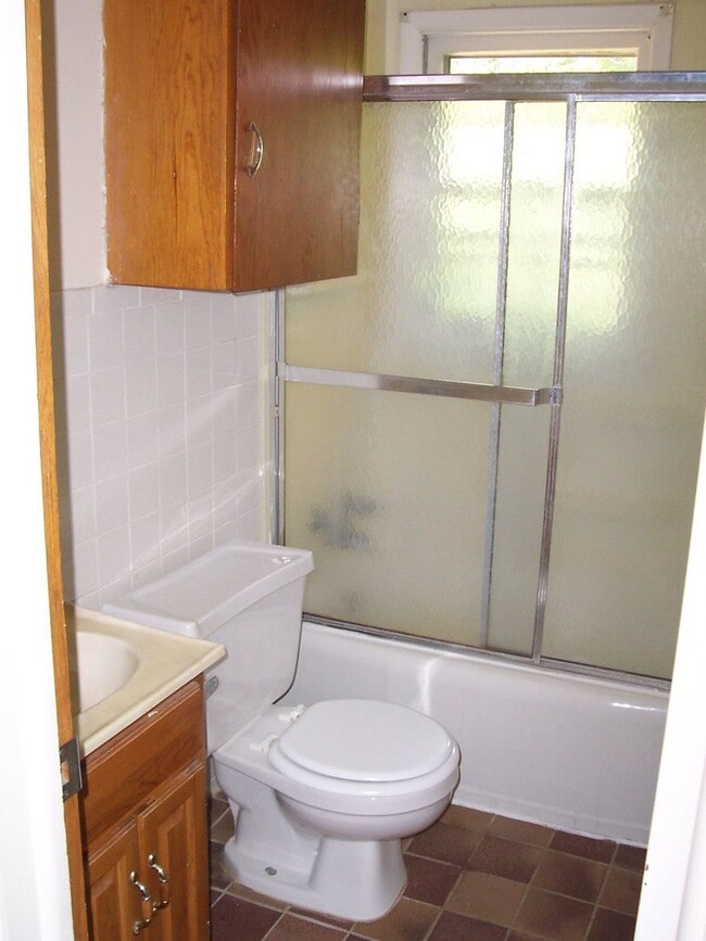 Foto del edificio - 2110 Elm Ln