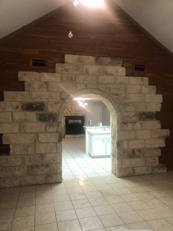 Building Photo - 10207 Wagon Rd W