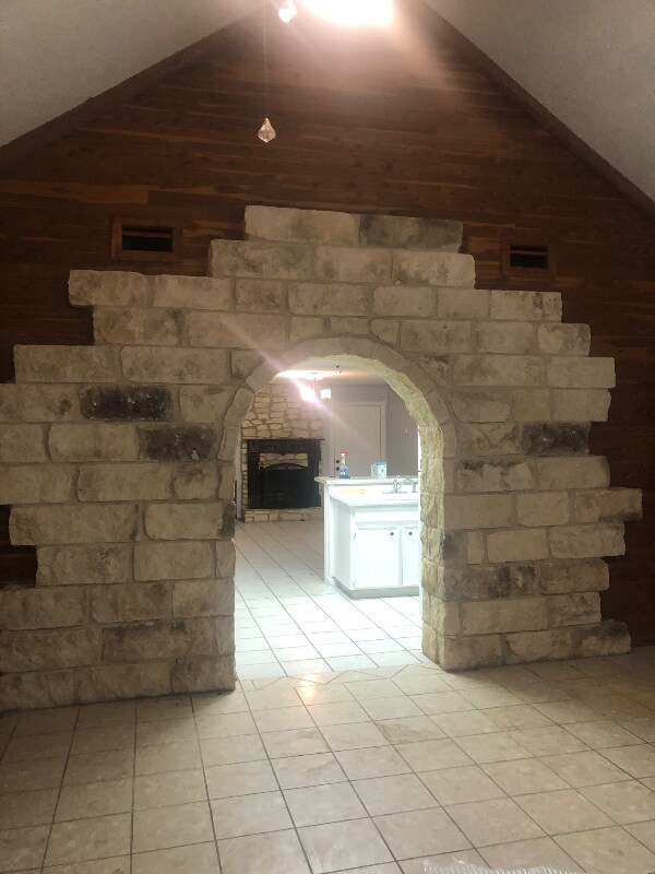 Foto del edificio - 10207 Wagon Rd W