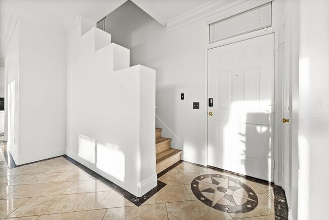 Building Photo - 1564 Clanton Pl