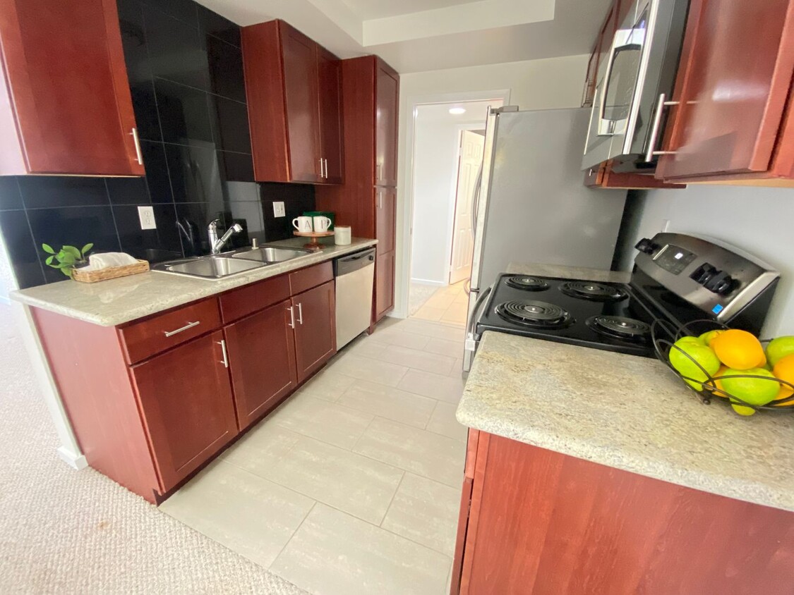 Primary Photo - Advent - Low Deposit Two Bedroom Condo W/ ...