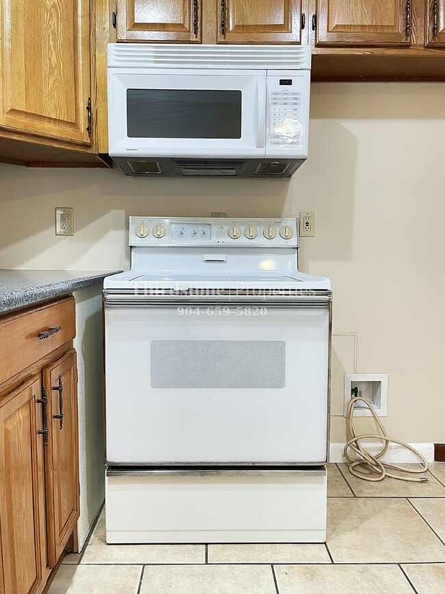 Foto del edificio - 1717 Lindsey Rd