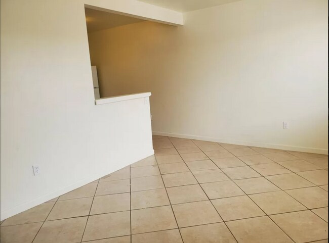Foto del edificio - 1814 S Rosemont Ave