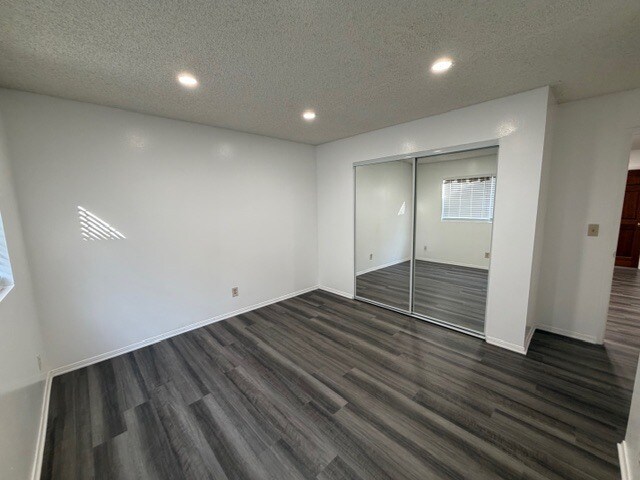 Foto del edificio - 355 Virginia St