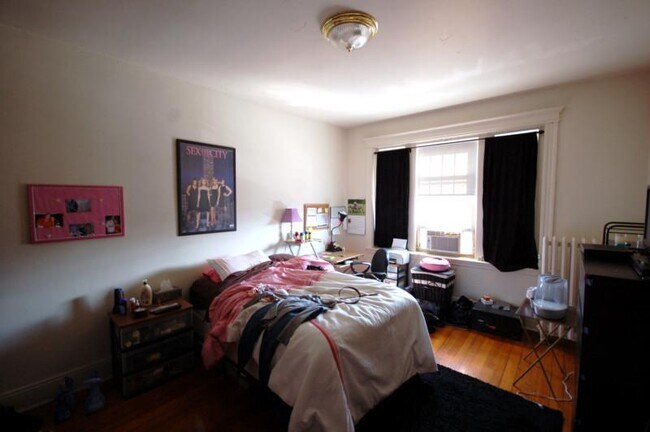 Foto del edificio - 1760 Beacon St