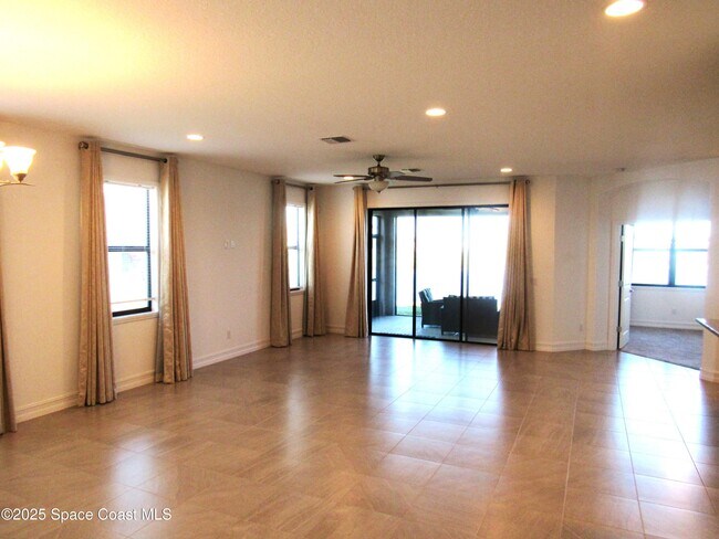 Building Photo - 3398 Addison Dr