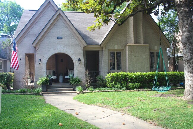 Foto del edificio - 3817 Purdue Ave