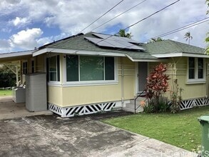 Building Photo - 324 Hualani St