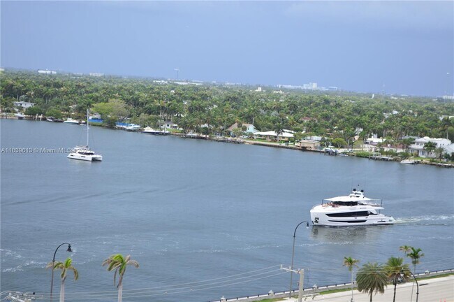 Foto del edificio - 1201 S Ocean Dr