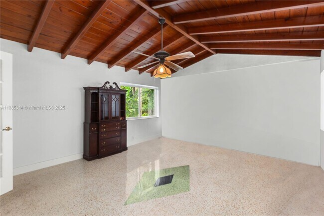 Foto del edificio - 3018 Coconut Grove Dr