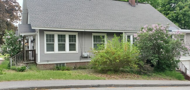 Building Photo - 99 Gamage Ave