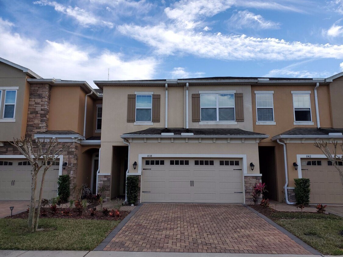 3 br, 2.5 bath House 838 WALKERS GROVE LANE House Rental in Winter