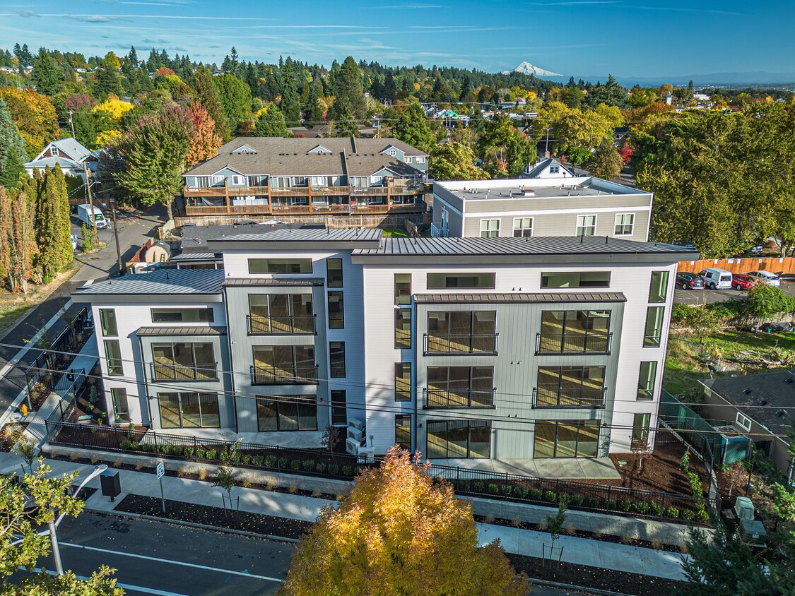 Foto principal - BRAND NEW - Reserve Street Lofts