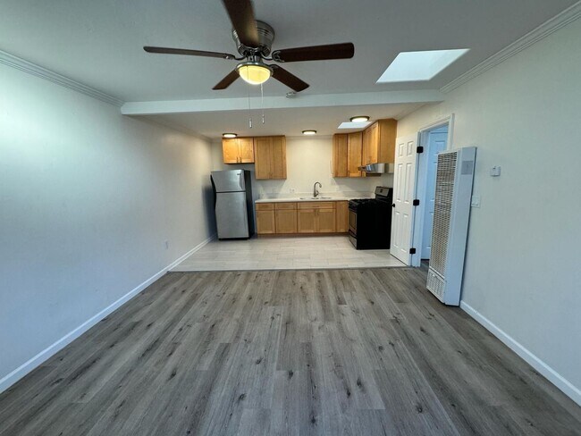 Building Photo - Half Twin Home- Remodeled & Upgraded. Ligh...