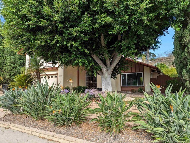 Building Photo - 15150 Andorra Way