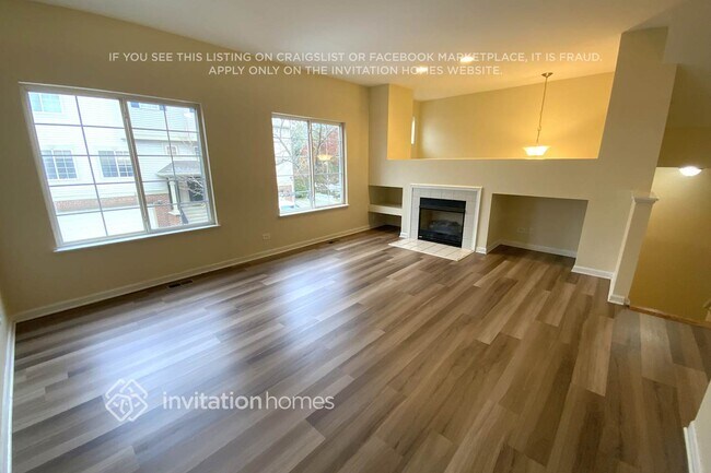 Foto del edificio - 203 Monarch Dr