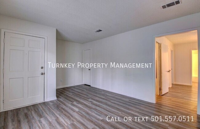 Building Photo - 8819 Tanya Dr