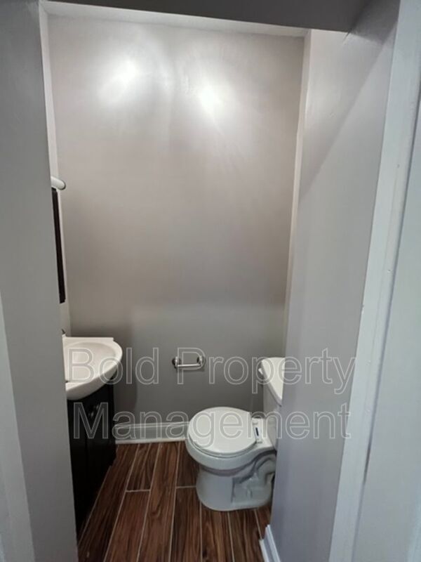 Foto del edificio - 30 New Holland Ave