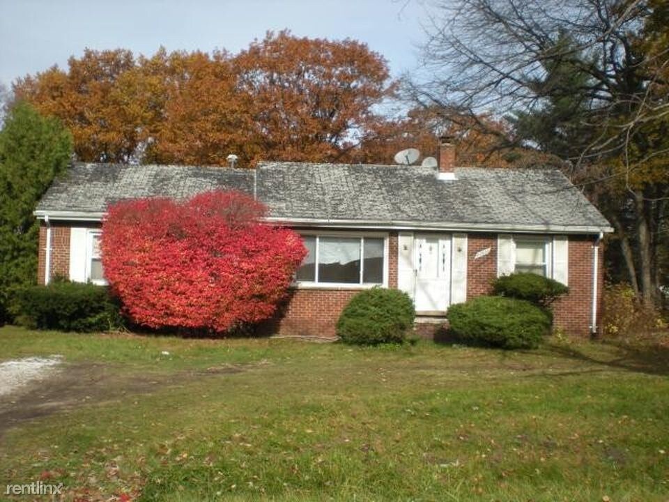 Primary Photo - 20920 Westhampton Ave