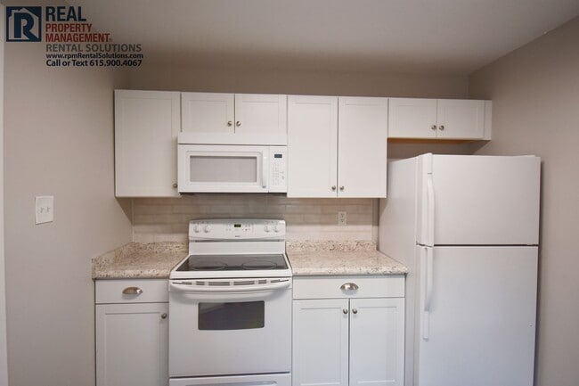 Foto del edificio - Adorable 2 Bedroom Close to MTSU! Washer & dryer and lawncare included
