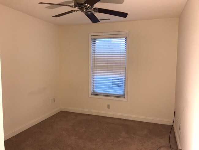 Bedroom - 85 Madison St