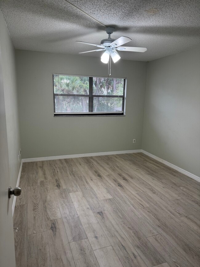 Foto del edificio - 1504 Virginia Ave