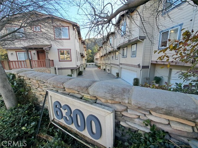 Building Photo - 6300 Honolulu Ave
