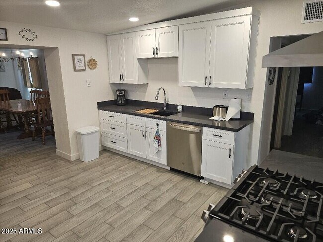 Foto del edificio - 2321 N 30th St
