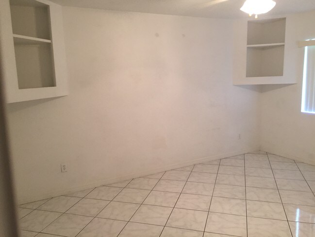 Building Photo - 1900 Curryville Rd