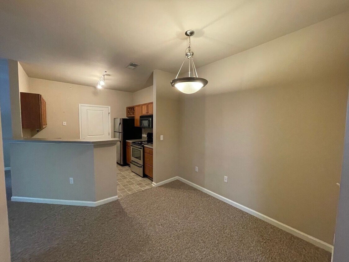 Foto principal - One Bedroom in Walker Square
