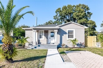 Building Photo - 2509 W Grace St