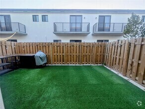 Building Photo - 13648 SW 157th Ct