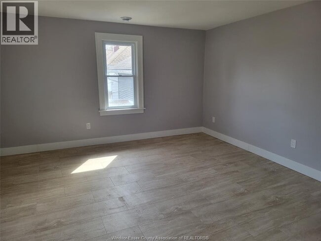 Photo du bâtiment - 1524 Lincoln Rd