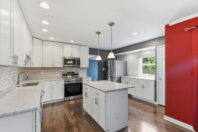Foto del edificio - 3514 Cherry Valley Dr