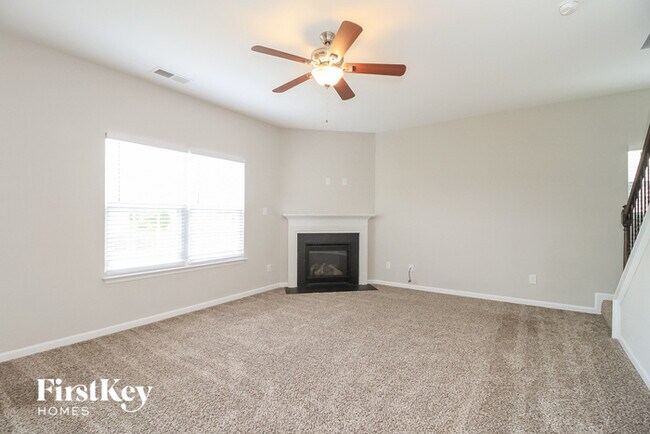 Foto del edificio - 3259 Grandview Club Rd