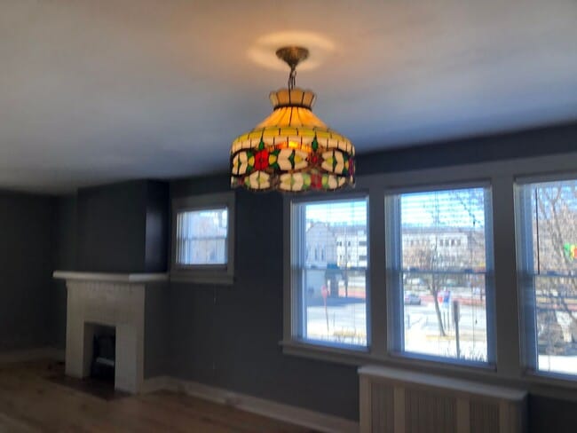 Building Photo - Beautifully Rehabbed Central Oakmont apart...