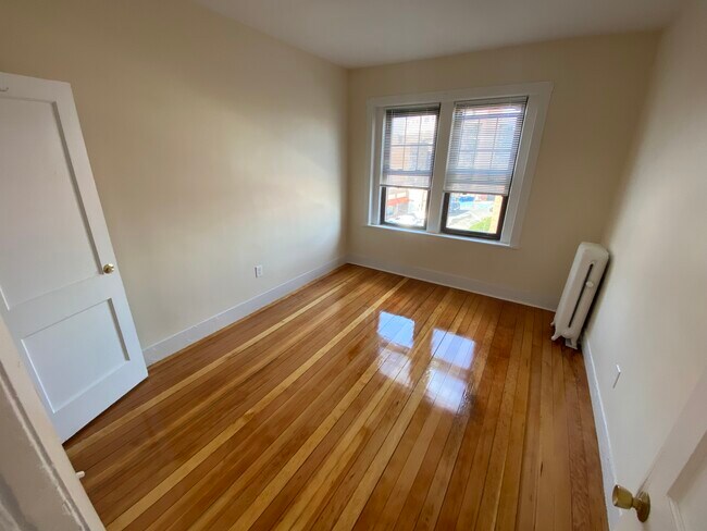Building Photo - 215 Harvard Ave