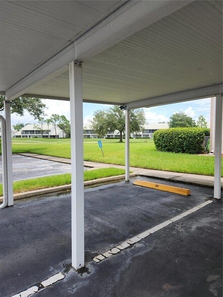 Foto del edificio - 6505 Stone River Rd