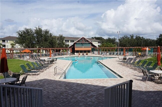 Foto del edificio - 19385 Water Oak Dr