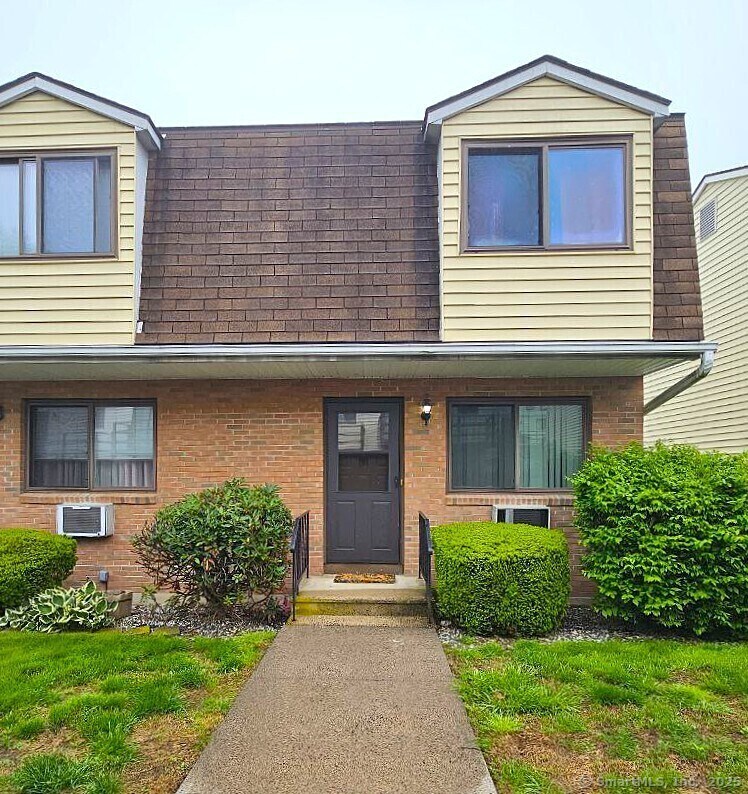 Primary Photo - 600 Clark Ave