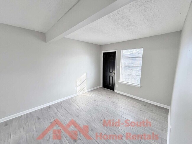 Foto del edificio - 139 N Claybrook St