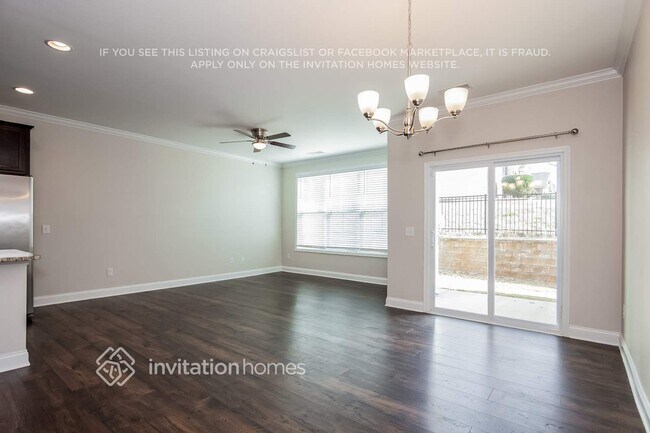 Foto del edificio - 7041 Harris Bay Rd
