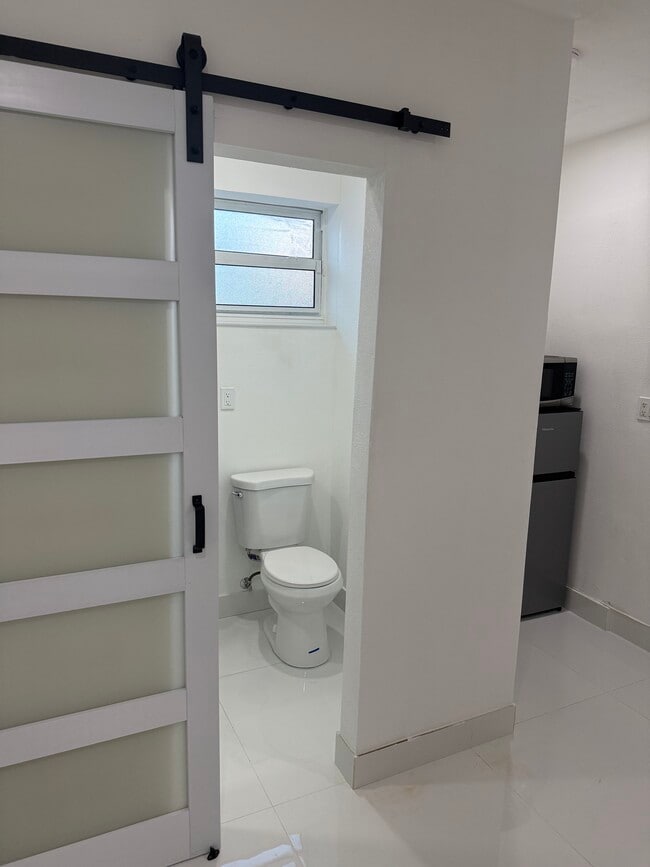 Foto del edificio - 7311 NW 1st Ct